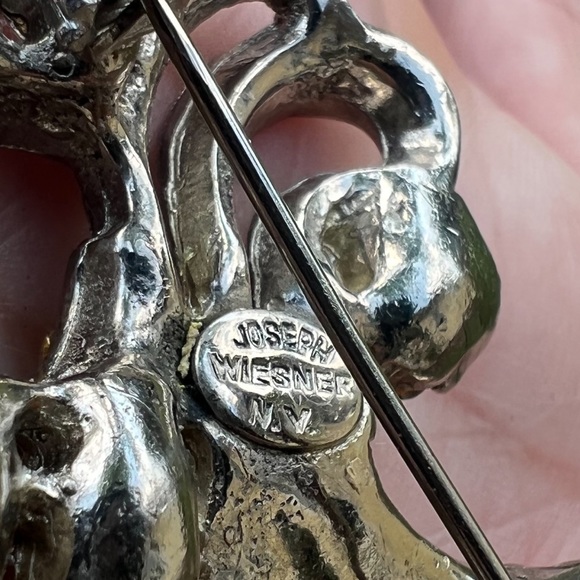 Vintage 1940's Joseph Wiesner Crystal Rhinestone Brooch - Picture 12 of 15